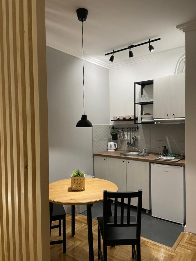 Apartmani ซอมโบร์ ภายนอก รูปภาพ