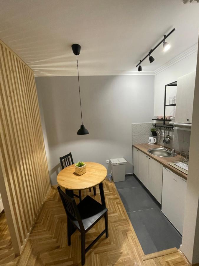 Apartmani ซอมโบร์ ภายนอก รูปภาพ